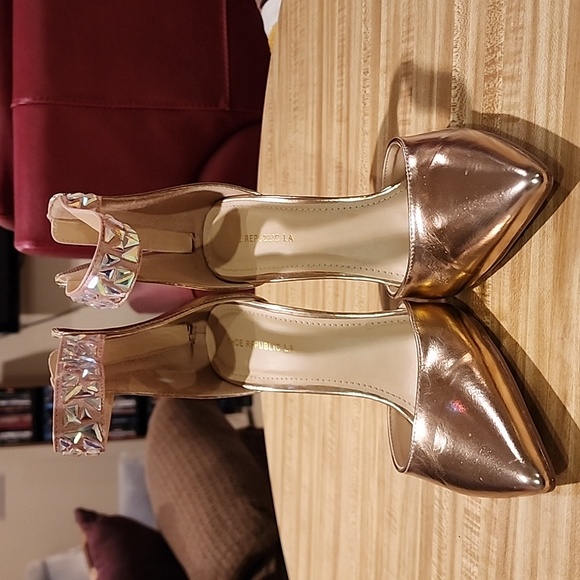 Shoe Republic LA Rose Gold High Heels (New without Tags) - Picture 2 of 9